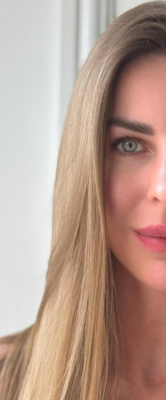 Radiant blonde hair - Karolina or Anastasia